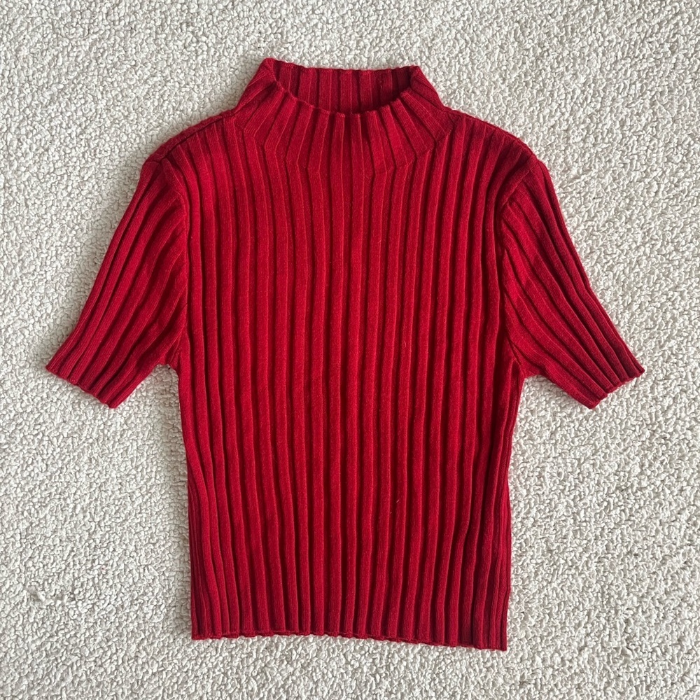 Forever 21 Romantic red Sweater top S